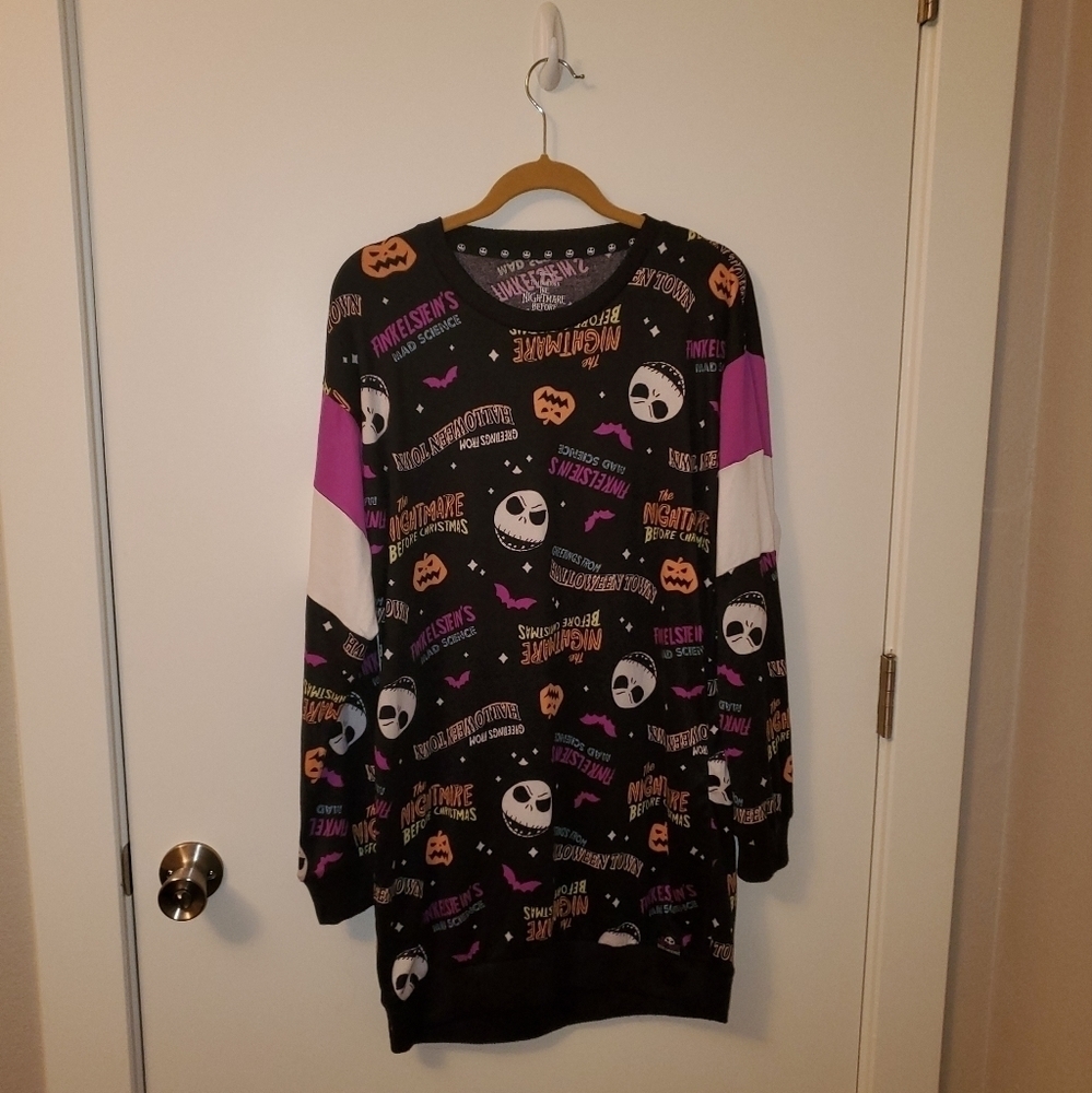 𝅺SZ Small Disney NBC Sleepshirt
